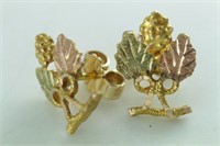 10K Black Hills Gold Petite Grape Earrings
