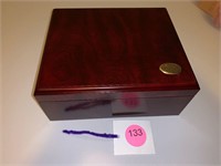NEW NAME BRAND HUMIDOR CASE