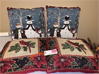 CHRISTMAS PILLOWS GREAT CONDITION