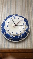 Holland blue flowered clock