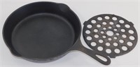 * Wagner Ware #8 Cast Iron Skillet with #8 Trivet