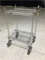 Ind. rolling utility cart with locking casters