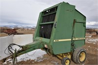 John Deere 530 Round Baler