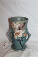 Roseville Magnolia Pottery 89-7