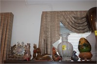 Decor Lot; Mexican Pottery, Chinese Vase, Clock,