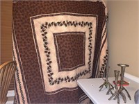 BEAUTIFUL LODGE QUILT AND SHEET SET QUEEN/KING