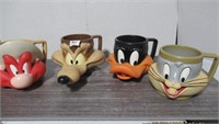 4 Looney Tunes Plastic Mugs