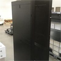 APC Server Cabinet