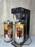 BUNN Commercial Tea Machine and 2 Urns