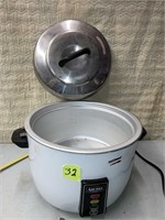 Aroma HUGE Crock type pot electric cooker