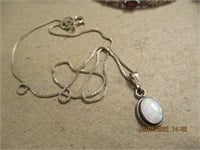 925 Necklace & Opalescent Pendant-3.0 g