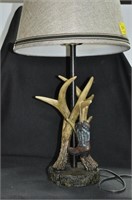 WESTERN THEMED TABLE LAMP WITH ANTLERS AND BOOTS