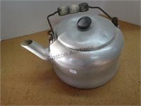 Metal kettle