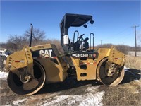 2008 CAT CB534D 66" Double Drum Roller