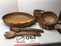 Wood Salad Bowl Set (11 Pieces)