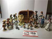 Basket and Figurines (20)