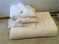 1-2" foam mattress pad, mattress protectors