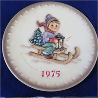 HUMMEL #268 1975 PLATE RIDE INTO CHRISTMAS