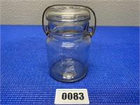 Wire Handle Pint Jar w/Glass Lid