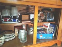 Kitchen items in Maple cabinet base