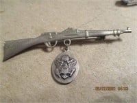 Sterling Rifle & Eagle Charm-6.1 g