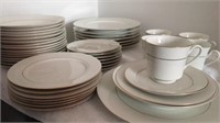 Royal Majestic Fine China D’Or Dinnerware Set -