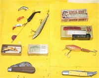 VINTAGE LURES,BOXES , KNIVES ! -A-6
