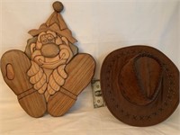 CARVED WOOD CLOWN & HAT