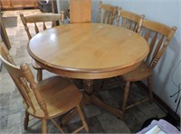 Maple Kitchen Table & Chairs & 1 Leaf