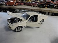 Die Cast 1967 Mustang GT 10"L