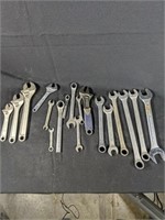 Open End Wrenches & Crescent Wrenches