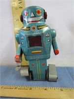 Tin Toy Japan Robot