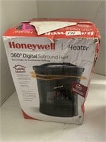 Honeywell 360° Digital Surround Heater