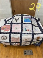 Custom made quilt by 4th graders