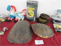 Turtle shells, Packer can, Tinker toy, top hat, do