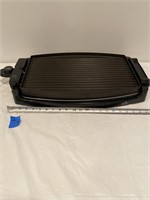 Two-sided electric grill