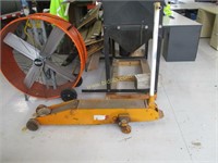 Central Hydraulics 10 Ton Floor Jack S3014.