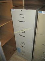 Metal file Cabinet, 4 Drawer Legal.