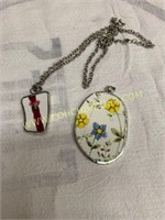 Broken China Pendants (2)