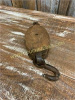 Vintage Wood Single Pulley