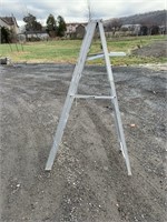 6' LADDER