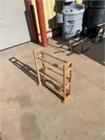 SMALL WOODEN CLOTHING RACK