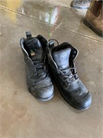 STEEL TOE BOOTS - SIZE 10