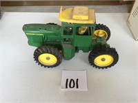 JD 4X4 Tractor