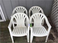 set of 4 plastic lawn chairs