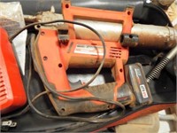 Milwaukee Portable grease gun