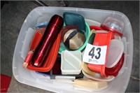 Bin of Very Useful Kitchen Items (U230)