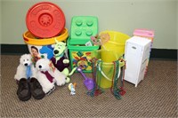 Toys (Duplo Blocks, Small Locker, Plush,…)