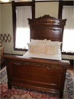 AMAZING FULL SIZE SIZE AMERICAN CARVED BED 1900'S