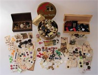 1000+ Antique Buttons and Beads